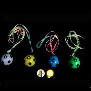 Світлодіодна LED Підвіска "Футбольний М'яч" на Шию (48 шт.)